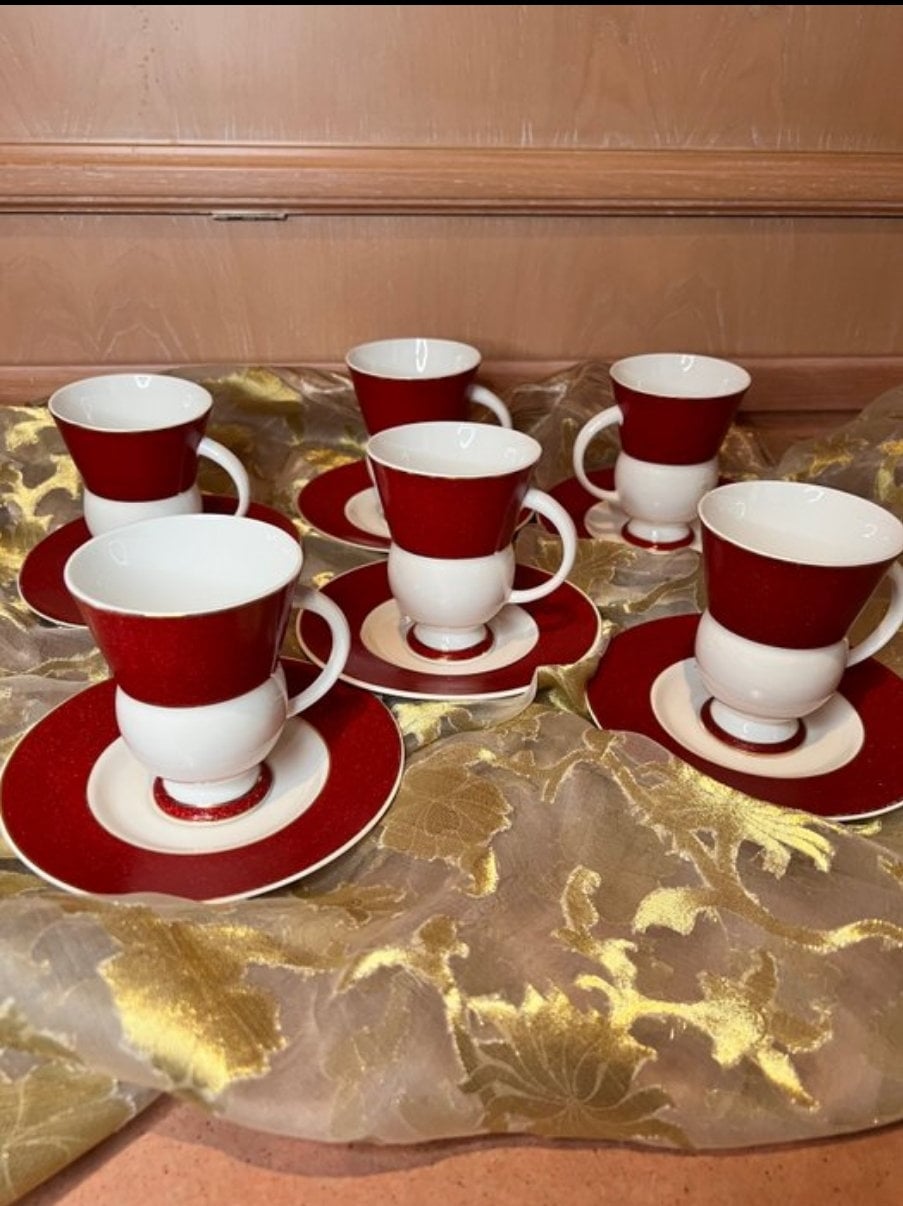 Vintage Late 20th Century  Bone China Serves 6 cups and plates